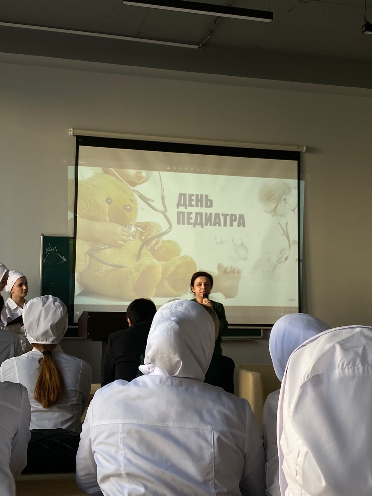 Международный день Педиатра отметили в Научно-клиническом центре имени Башларова