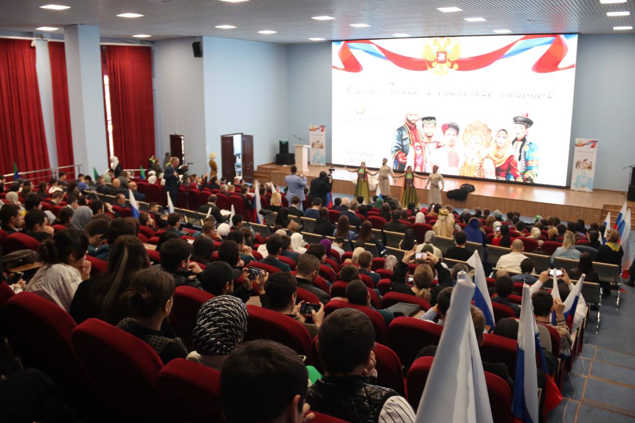 Награждение победителей и призеров интеллектуальной игры - Брейн-ринг,