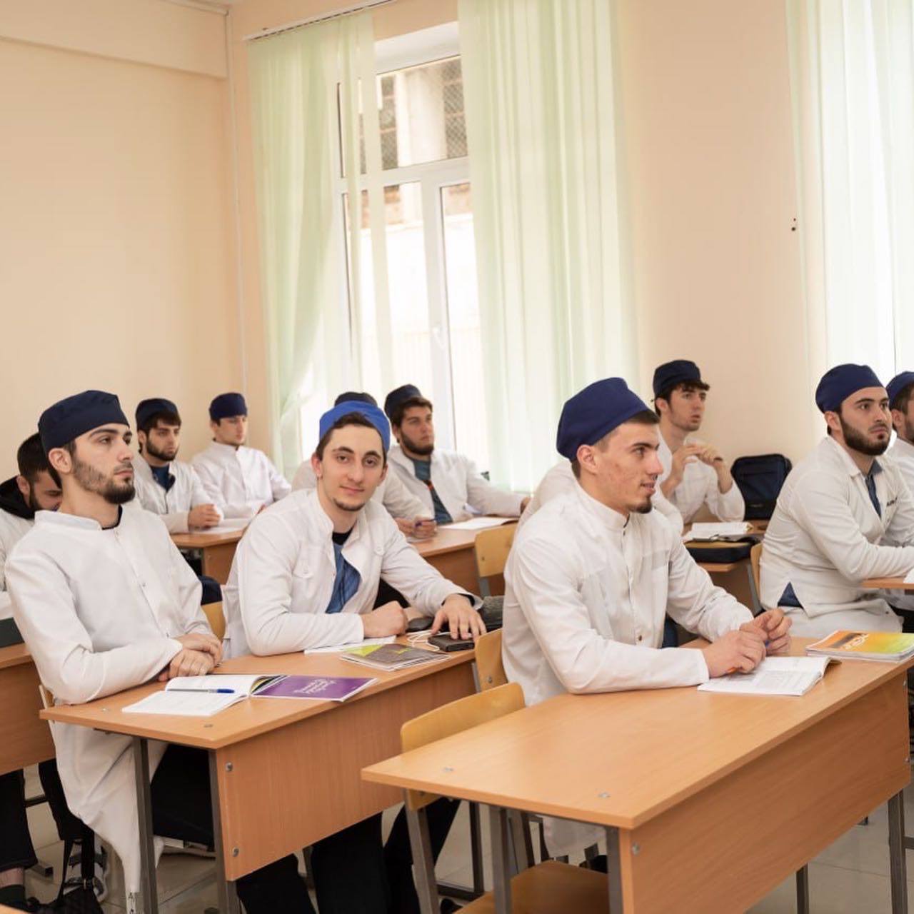 Студенты Научно-клинического центра имени Башларова на занятиях !
